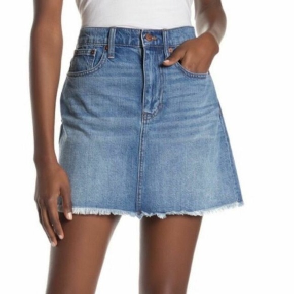 Madewell Dresses & Skirts - Madewell A line raw hem jean denim skirt 26 (e18)